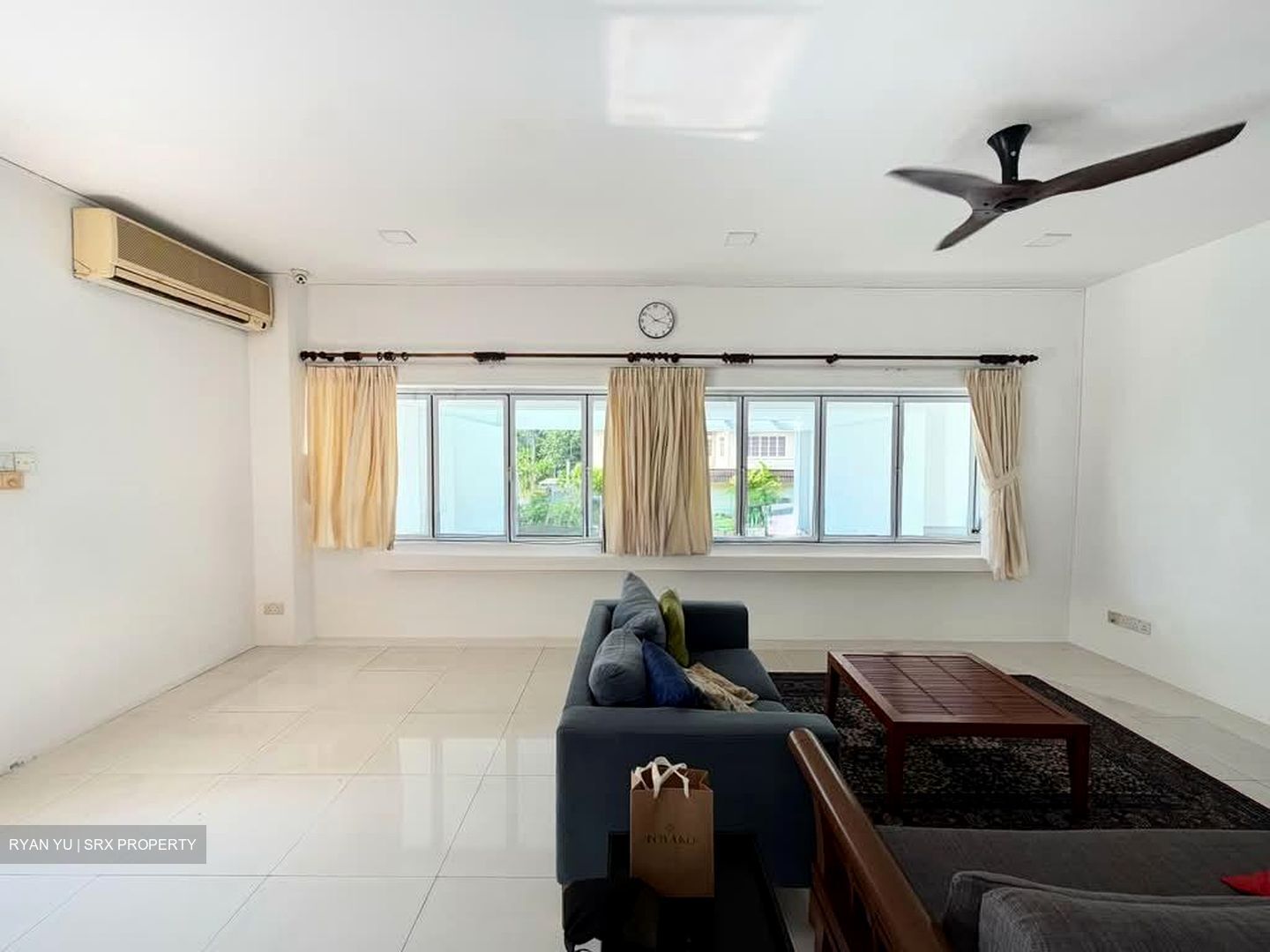 Jalan Angin Laut (D16), Semi-Detached #574570441